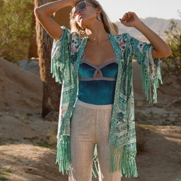 NWOT Arnhem Azalea Kimono Turquoise/White - Picture 3 of 11